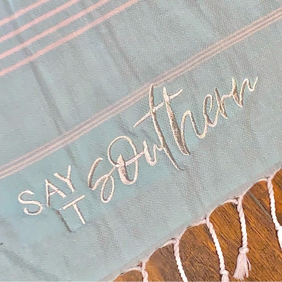 • Stripesheep Beach Towel/  Sheet With Tassels - Picture 2 of 5